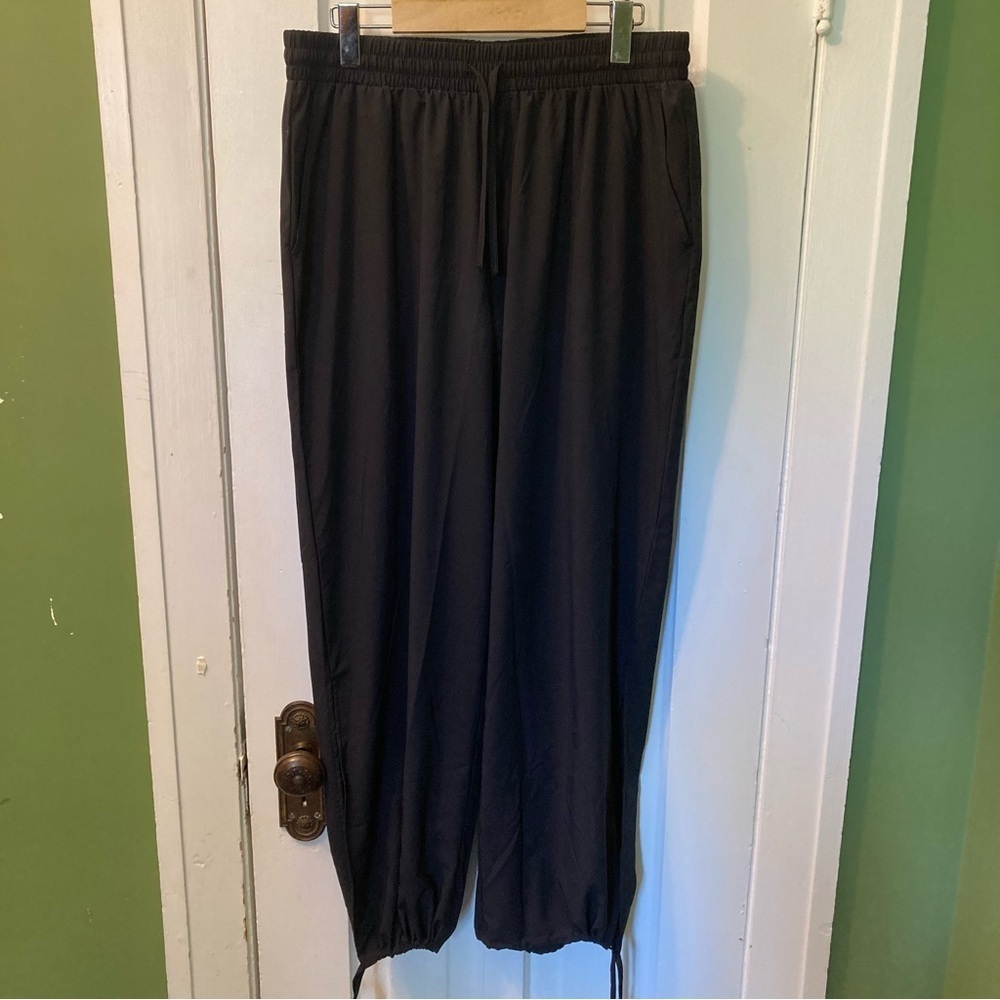 Woman’s Black Jogger Pants